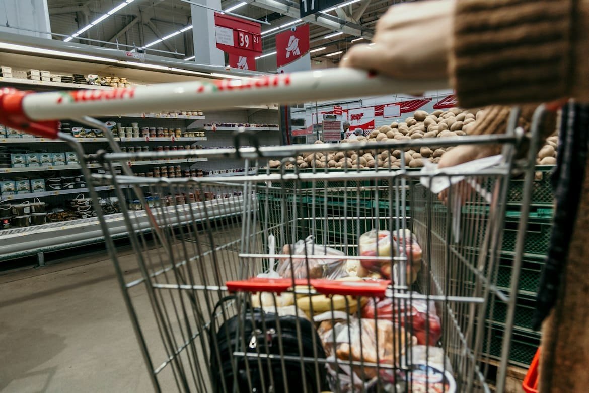 Αρχικη 6 Αγορές στο σουπερμάρκετ και ανατιμήσεις στα τρόφιμα